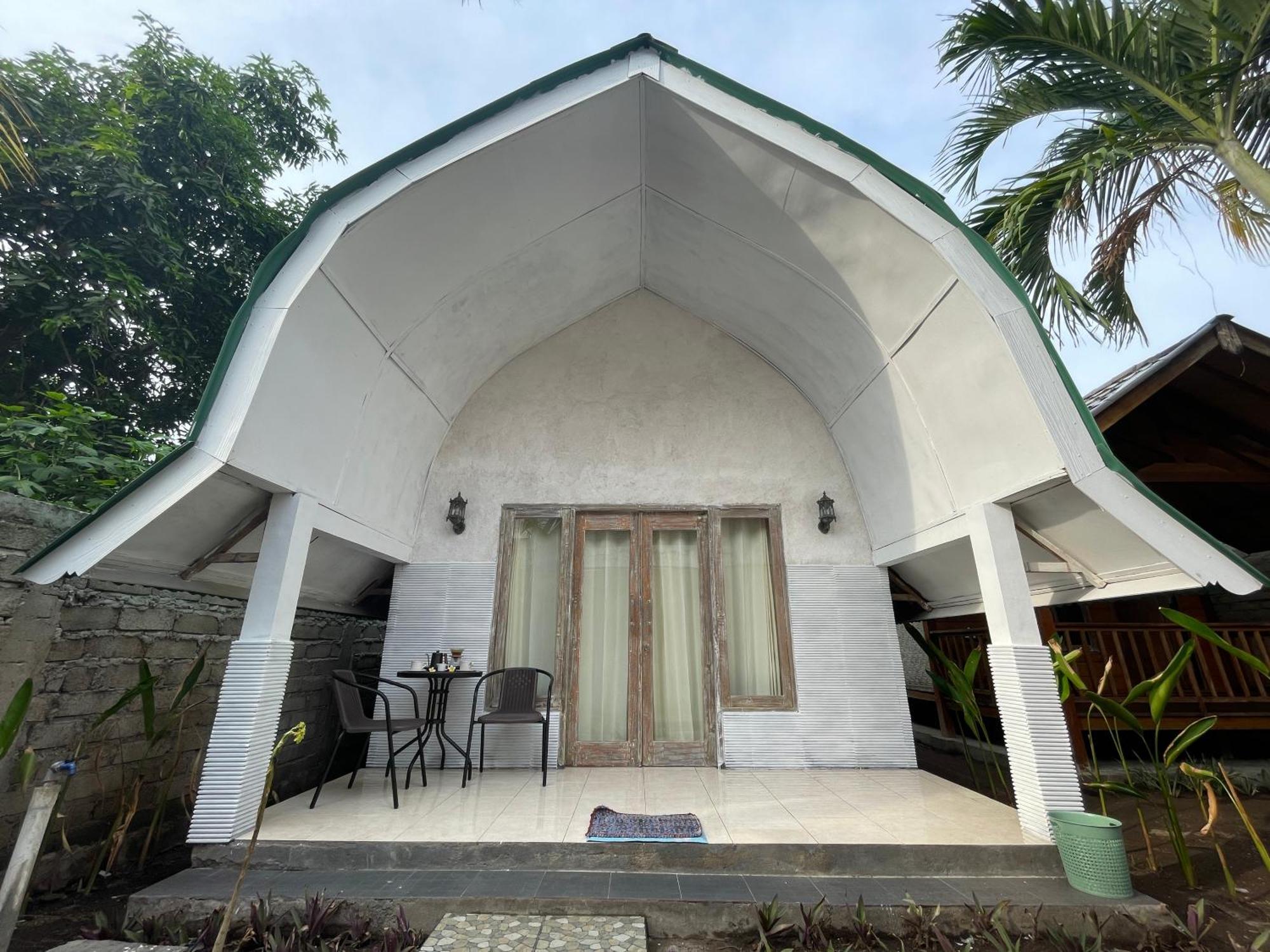 Rumah Tiga Gili Gili Air Eksteriør bilde